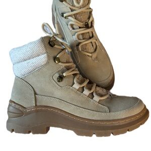 Nautica Beige/Tan Lace-Up Hiking Ankle Boots